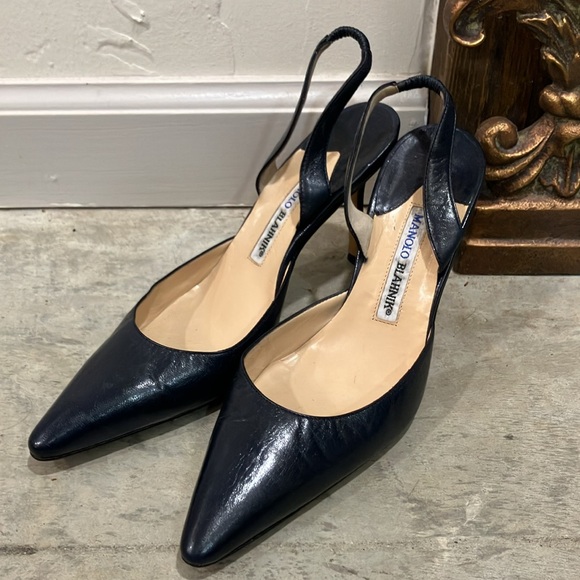 Manolo Blahnik sling back heels pumps. Elegant Navy Women's Heels - Picture 2 of 5